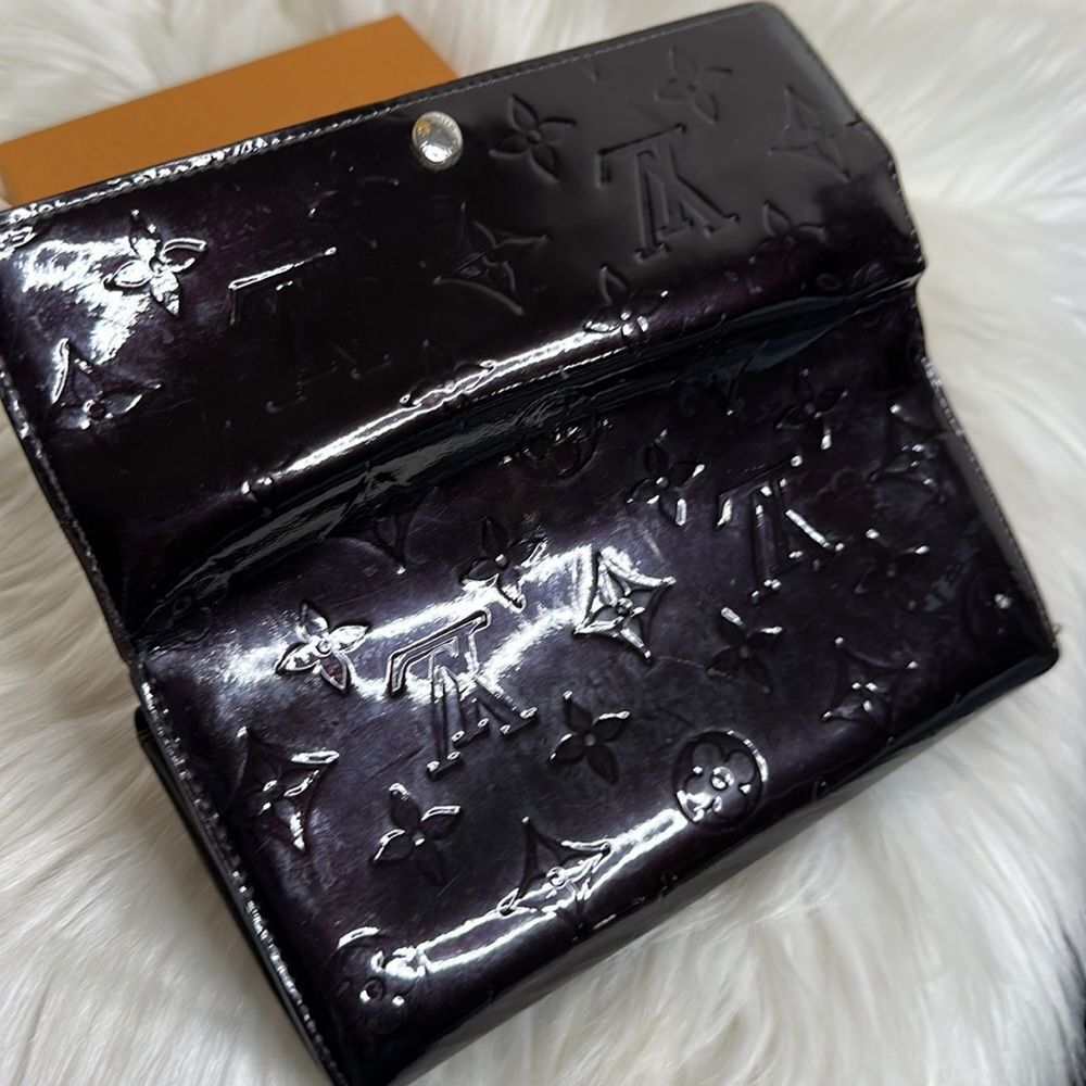 💯Authentic Louis Vuitton Vernis  Bifold Wallet🍀 - Picture 9 of 14
